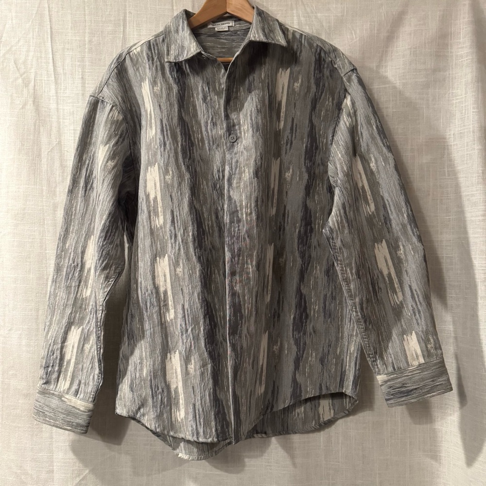 Urban Revivo Men's Casual Gray and White Button Down Shirt